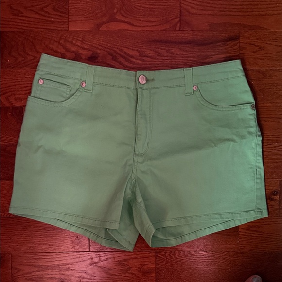 nine west Pants - Nine West Mint Santa Monica fit  Green Jean Shorts